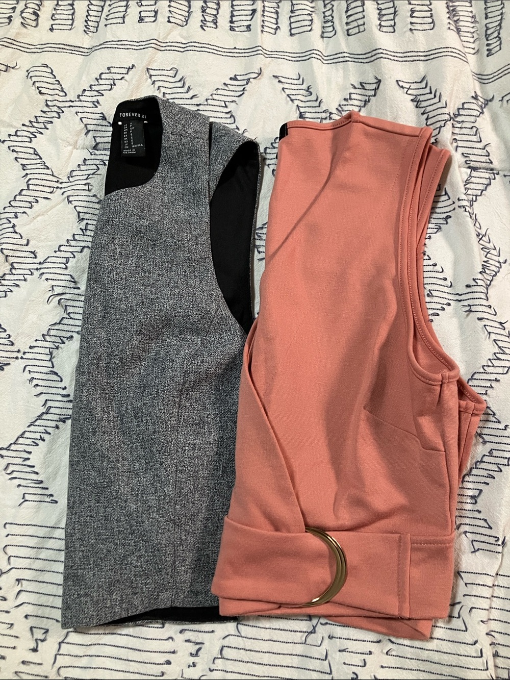 Dynamite Pink Wrap Crop Top Forever 21 Grey Zip Tank Top Lot Bundle Size Small